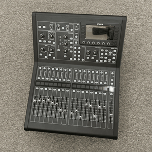 오디오 믹서 M32R