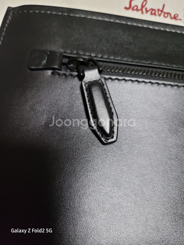 페라가모 서울 에디션 클러치(새상품)--3