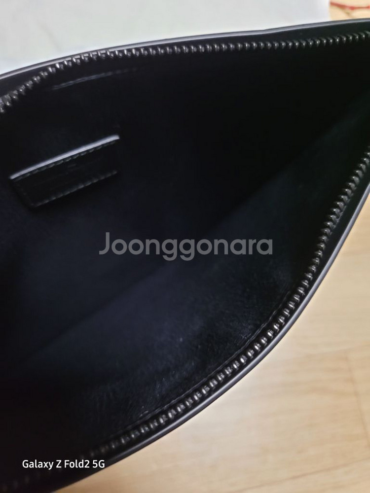 페라가모 서울 에디션 클러치(새상품)--8
