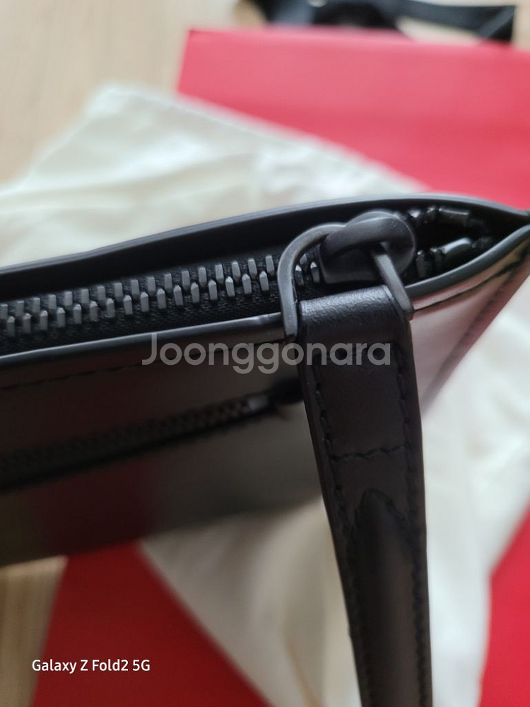 페라가모 서울 에디션 클러치(새상품)--9