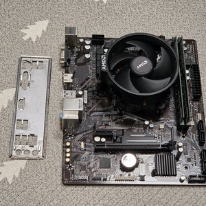 라이젠 R5 5500GT A520M 16G 256G