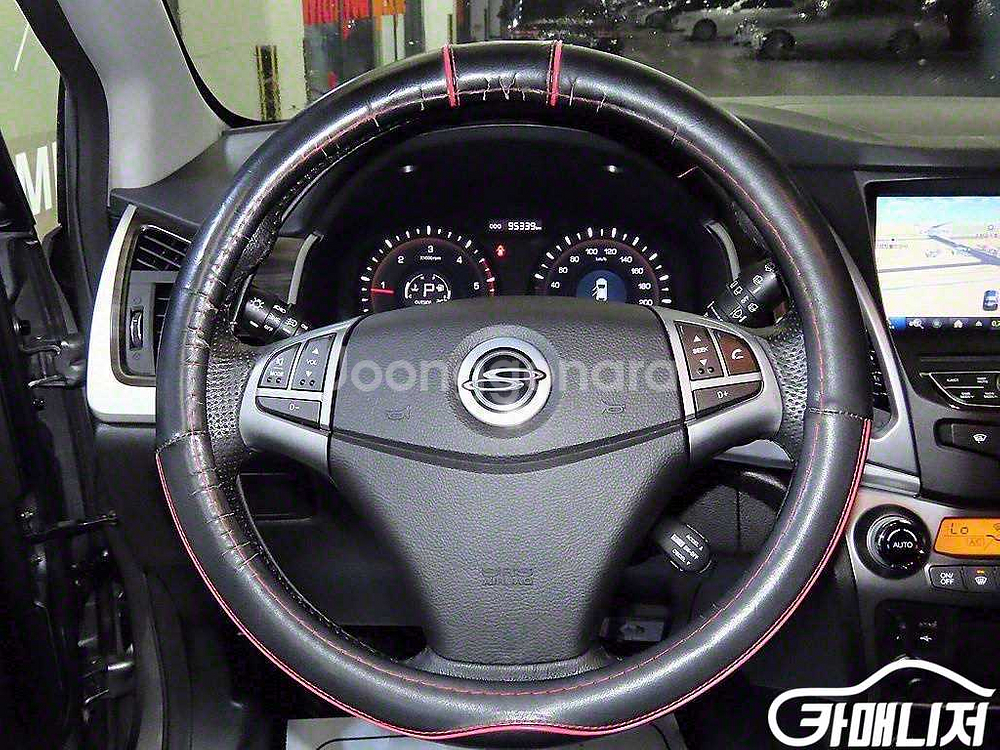 [KG모빌리티(쌍용) ]뉴코란도C 2WD 2.0 CVT--9