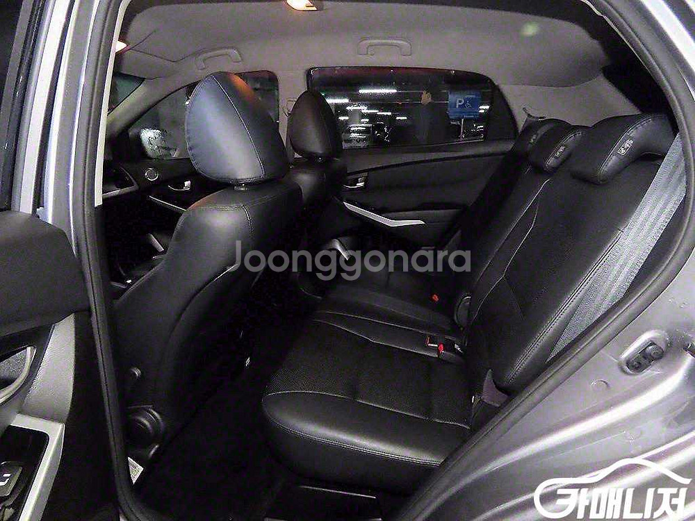 [KG모빌리티(쌍용) ]뉴코란도C 2WD 2.0 CVT--4