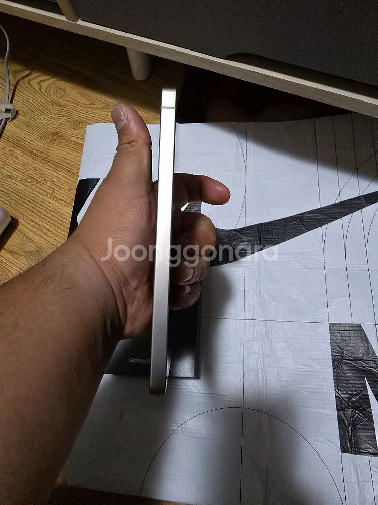 갤럭시 S25 울트라 SK 블랙 256g 풀박 팝니다.--4