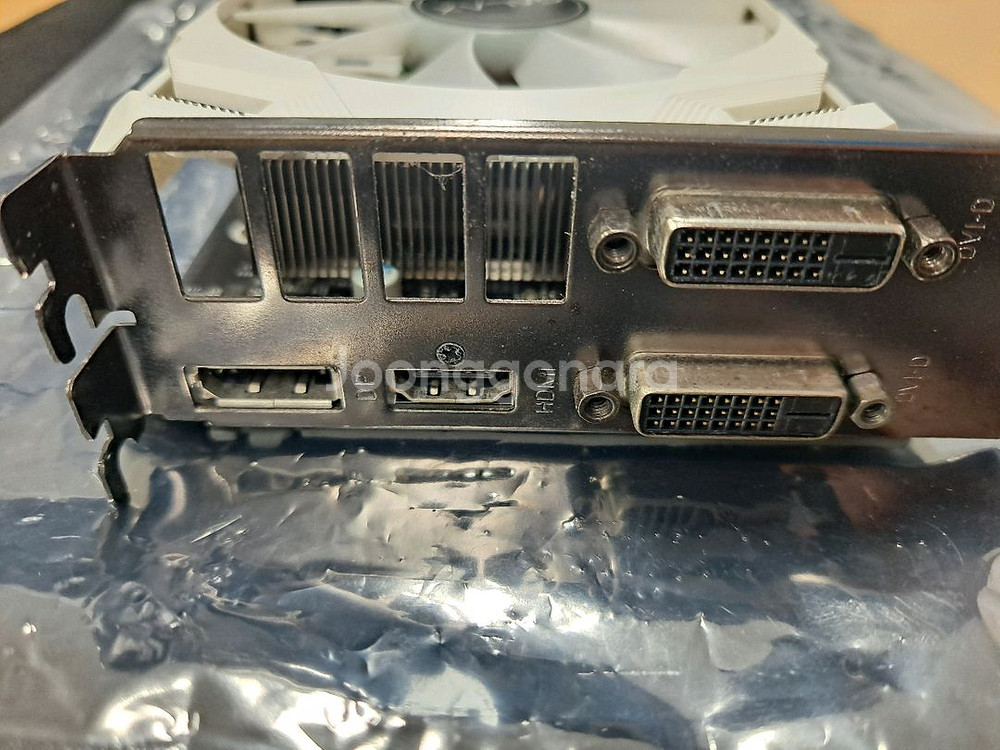 갤럭시 GTX1060 6G 개간지 화이트 그래픽카드--3