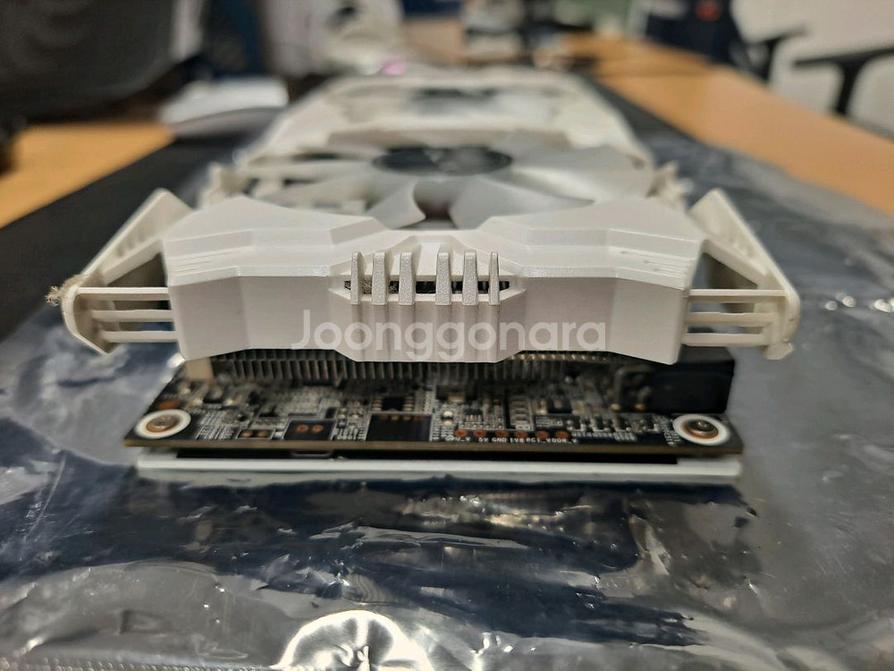 갤럭시 GTX1060 6G 개간지 화이트 그래픽카드--5