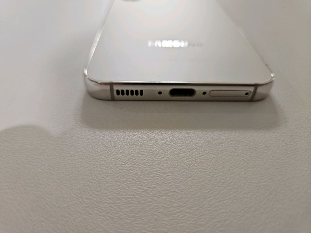 갤럭시S23 S급 상태좋은 휴대폰 팔아요--1