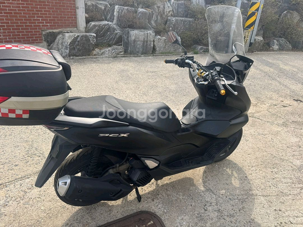 혼다 pcx125 22년 abs 블랙컬러 판매합니다--1