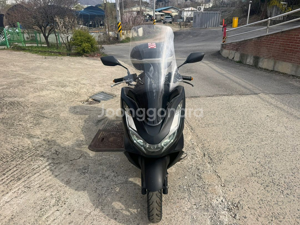 혼다 pcx125 22년 abs 블랙컬러 판매합니다--2