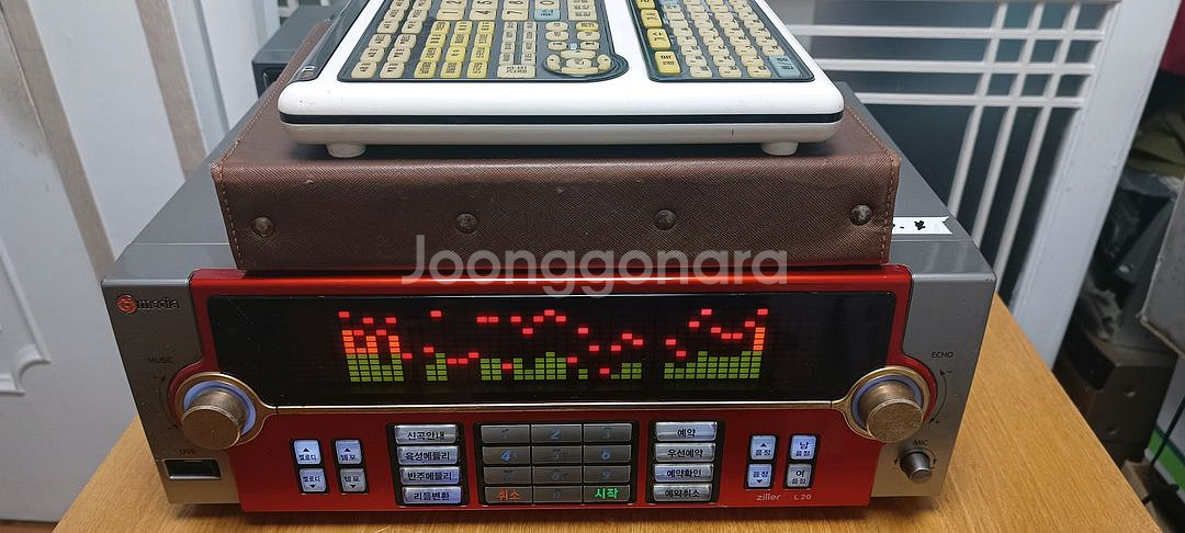 TJ미디어 노래방기계 (2024년 4월 신곡) 앰프없이--3
