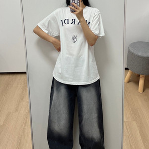 마르디 메크르디 네이비 로고 화이트 반팔 티셔츠