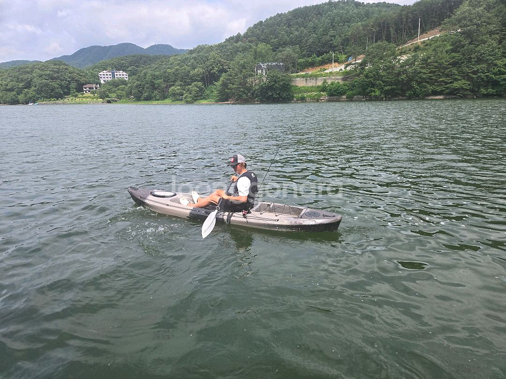 피싱카약 저렴하게 팔아요.--1