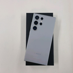 갤럭시s24울트라 256G 무찍힘 실사용11개