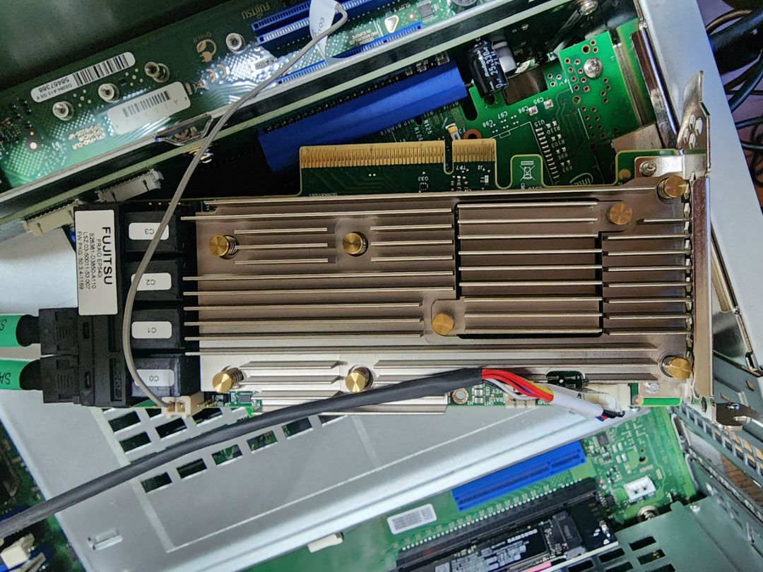 LSI 9460-16i SAS Controller