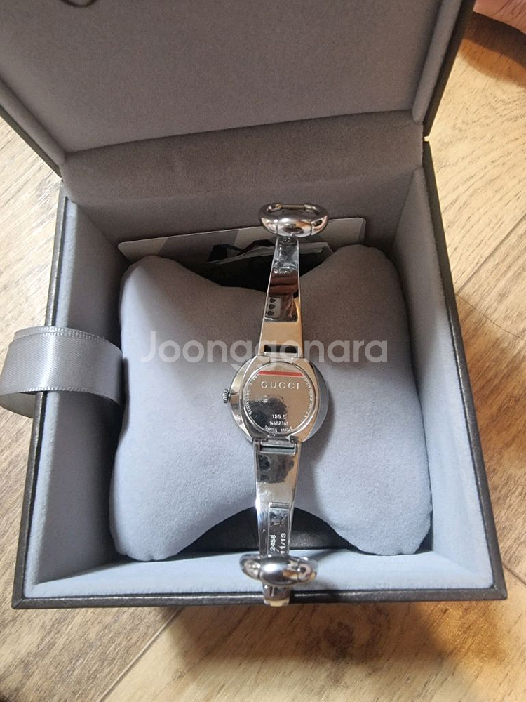 구찌 ya129506 27mm 스틸 여성시계--1