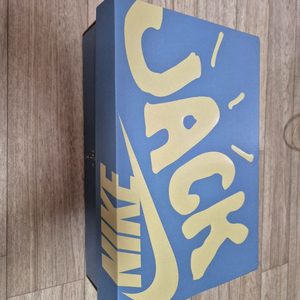 나이키 x 트래비스 스캇 줌 필드 잭스 페일 아이보리