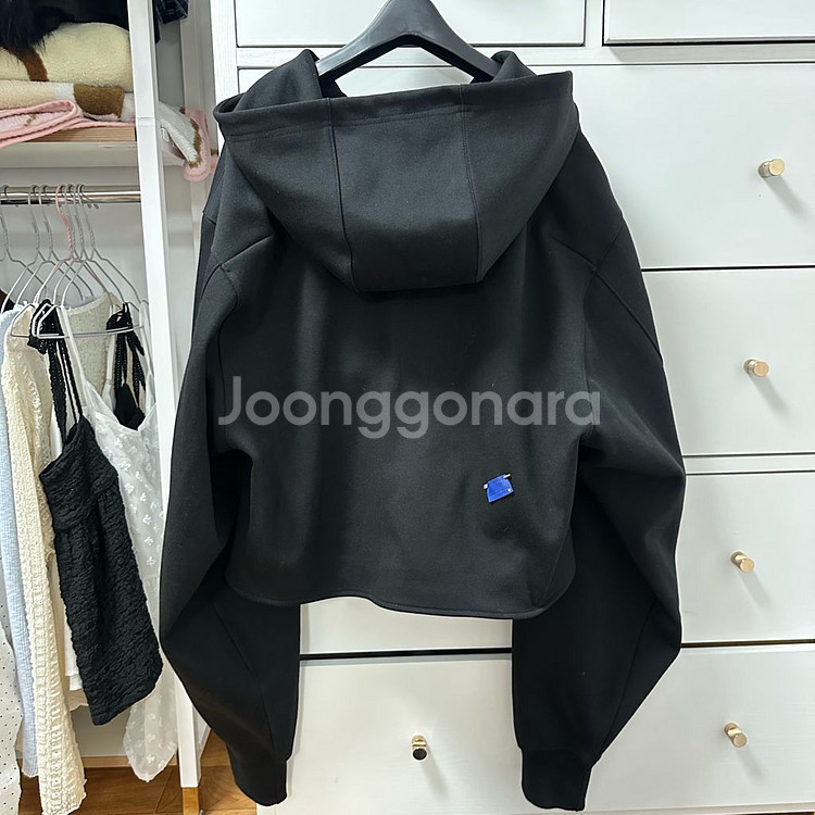 아더에러 크롭 후드집업 블랙 XL--4