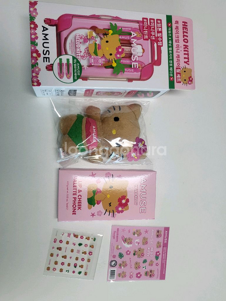 어뮤즈 헬로키티 캐리어세트--2
