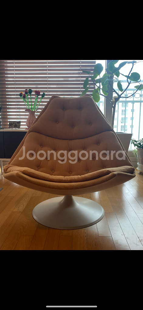 아티포트 Pierre Paulin F588 라운지체어--4