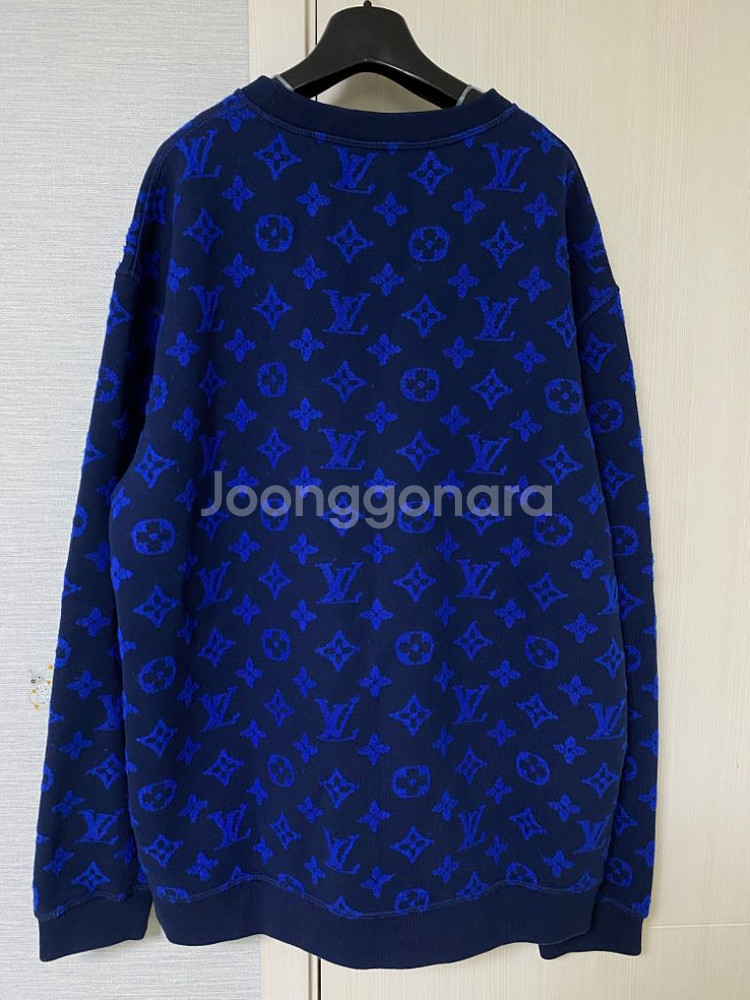 [XL,매장택] 루이비통 풀 모노그램 크루넥--1