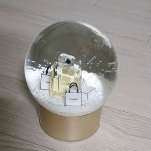 샤넬 스노우볼 판매합니다