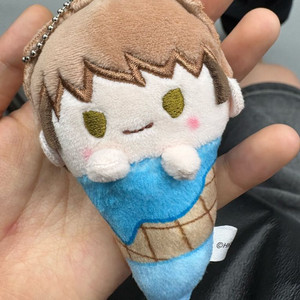 진격의거인 아이스 타피누이