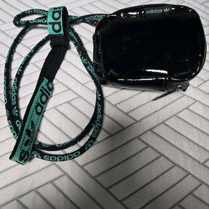 아디다스미니백 양면 팔아요