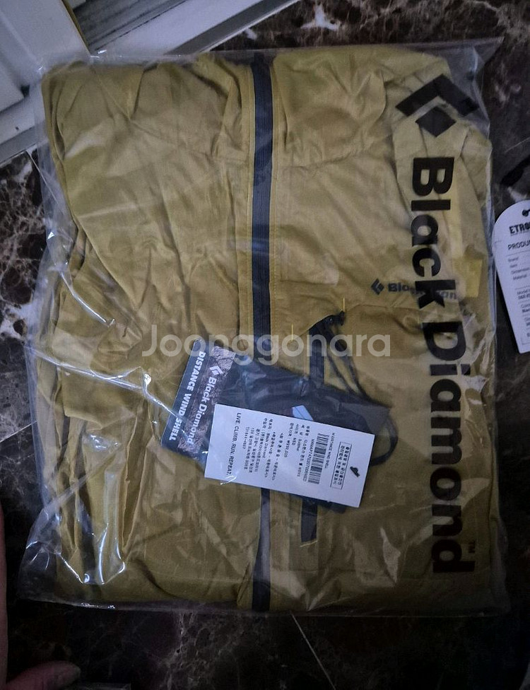 블랙다이아몬드 초경량 남성점퍼.새제품. M사이즈--4