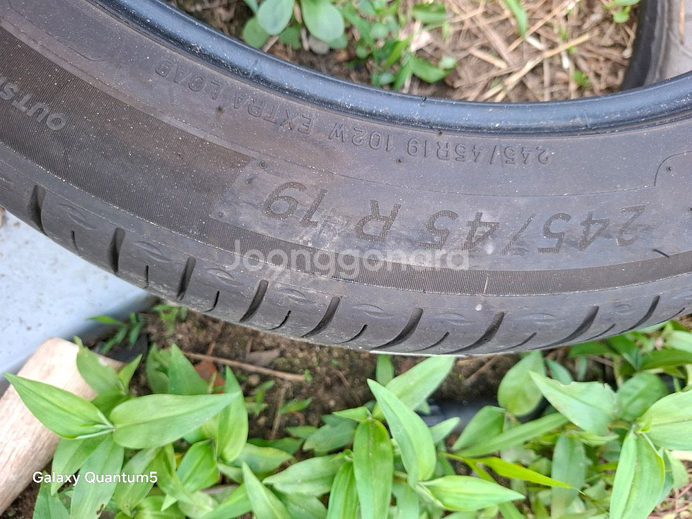 245/45R19 미쉐린투어AS 2본팝니다--3