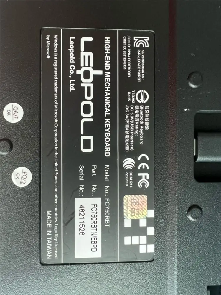 레오폴드 FC750RBT 블랙 갈축 블루투스 키보드 이미지