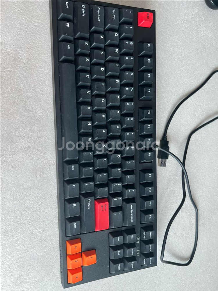 레오폴드 FC750RBT 블랙 갈축 블루투스 키보드--1