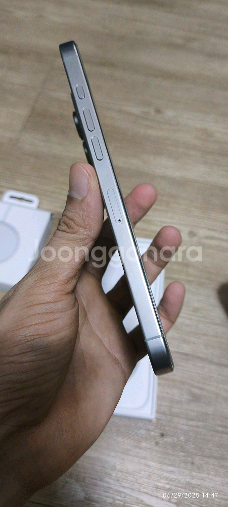 16promax 512Gb natural titaniu--2