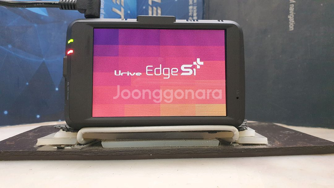 수리된 유라이브 엣지 S1+ 앞쪽 본체만.--1