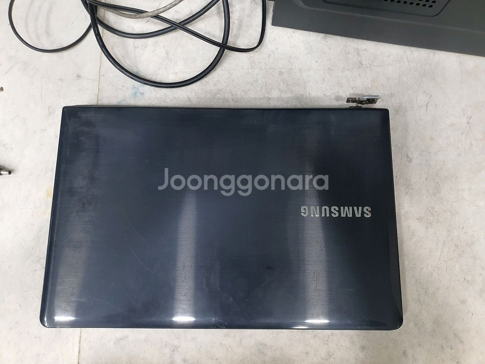 부품용 삼성노트북 NT270E5J-K24 힌지파손--2