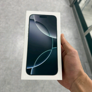 아이폰 16 pro max 화이트 (새상품)
