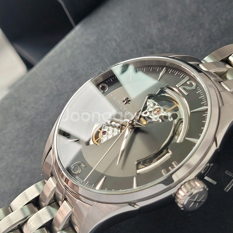 해밀턴 재즈마스터 오픈하트 신형 42mm 검판 오토매틱--1