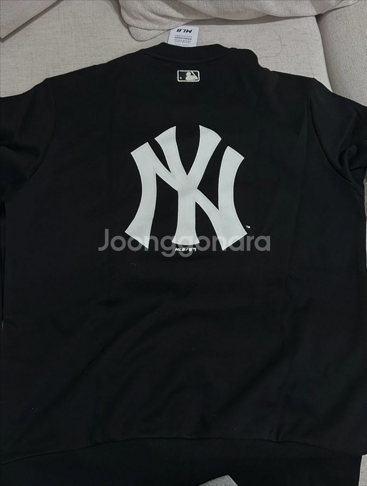 MLB 맨투맨 새상품--6