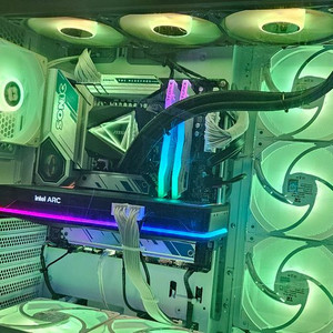 조립pc데스크탑리안리110케이스입니다