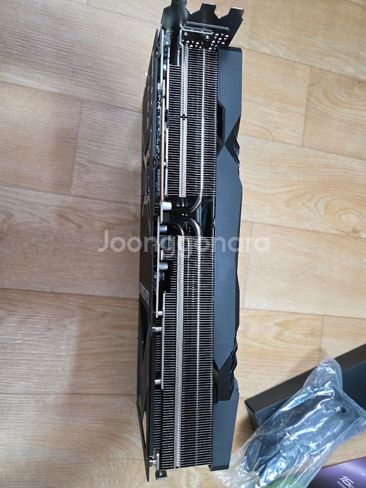 PNY XLR8 RTX 4080 super epic-x--2