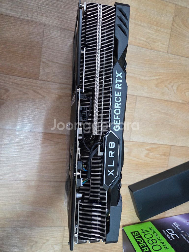 PNY XLR8 RTX 4080 super epic-x--4