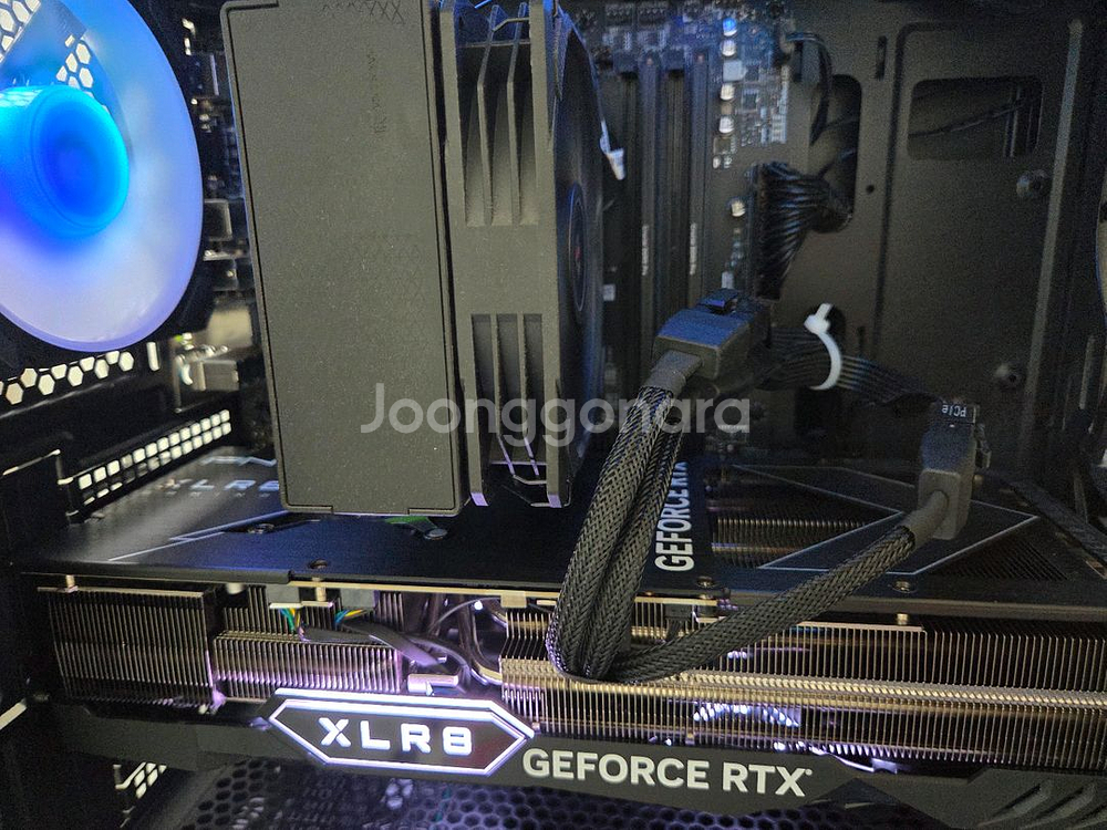 PNY XLR8 RTX 4080 super epic-x--6