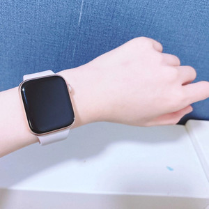 애플워치 4 gps 44mm 로즈골드