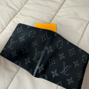 루이비통 멀티플 월릿 반지갑 레플리카 모델