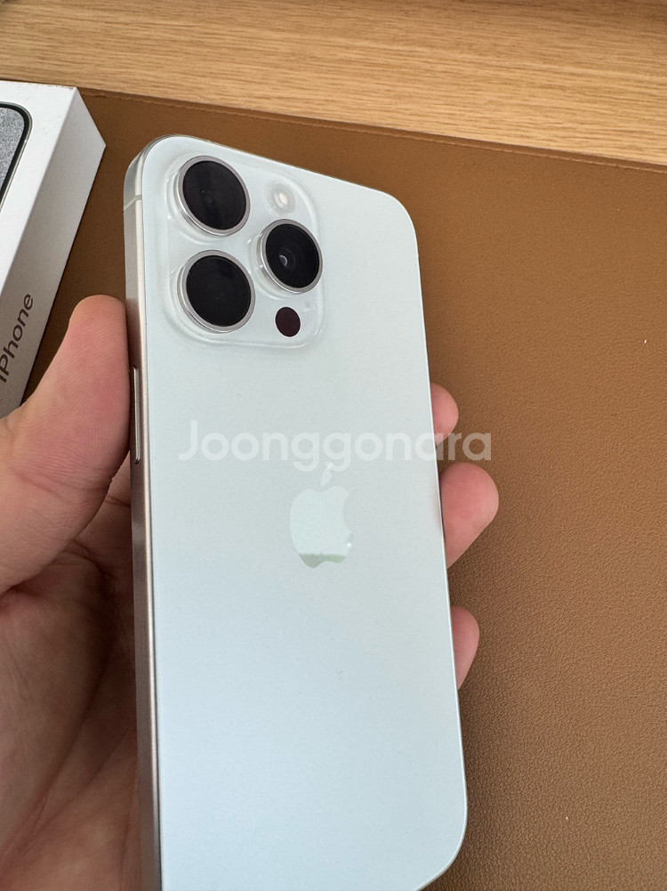 아이폰15 Pro Max화이트512GB 미세사용 초S급--3