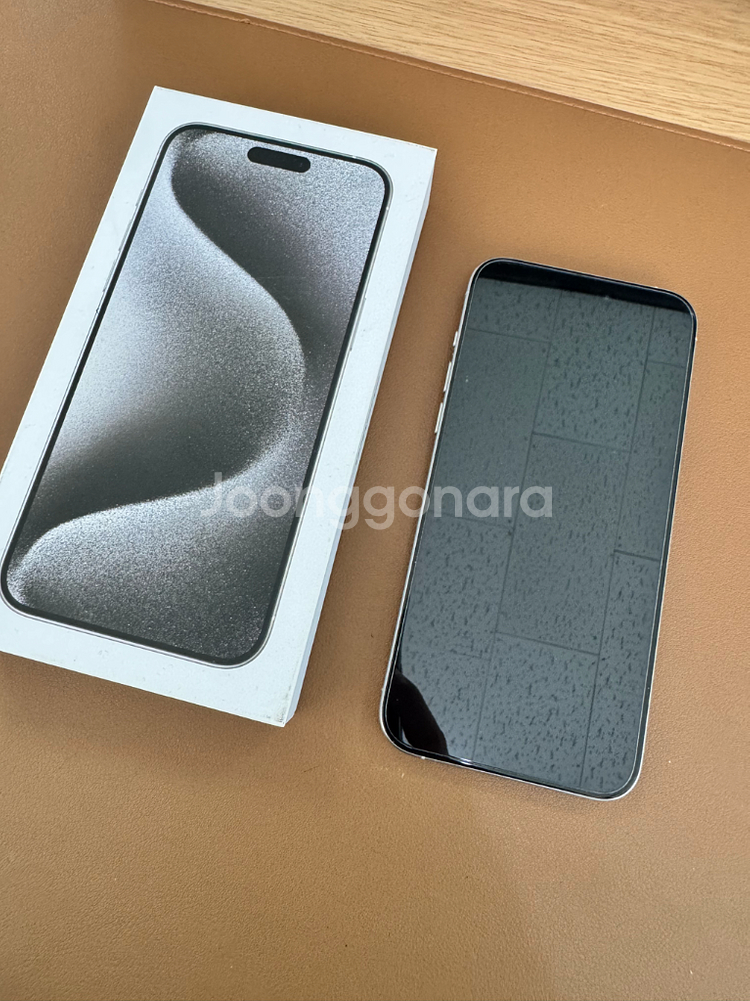 아이폰15 Pro Max화이트512GB 미세사용 초S급--1