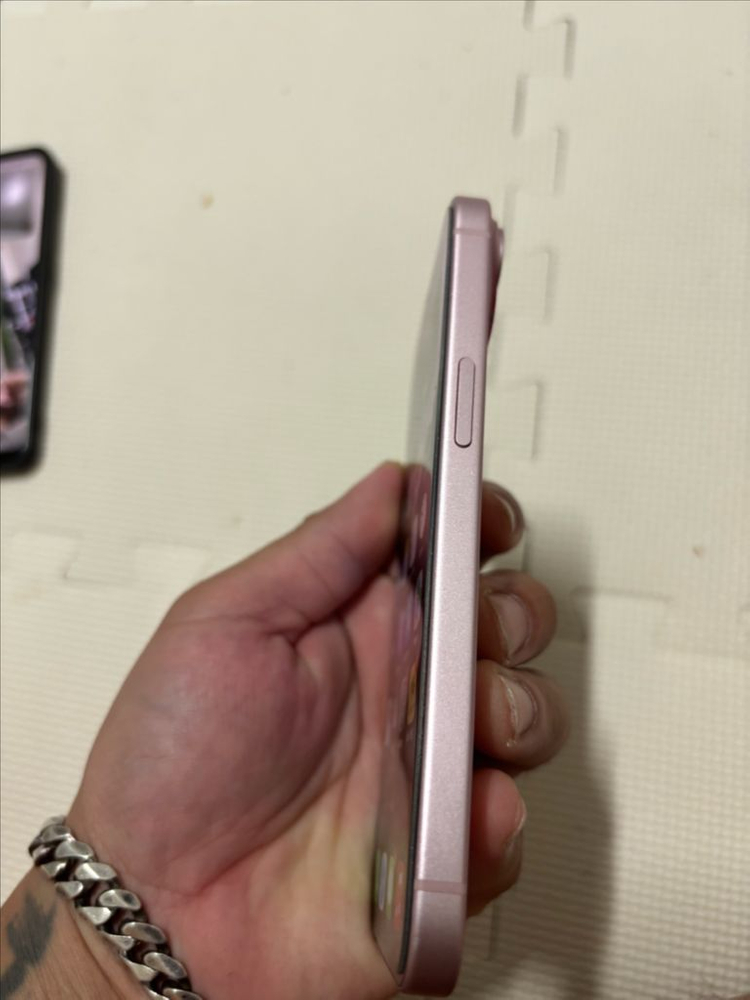 아이폰 15 128 판니다--7