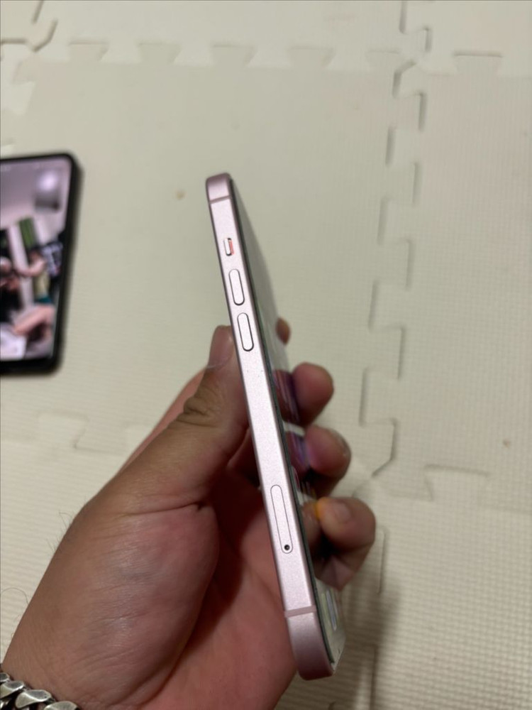 아이폰 15 128 판니다--6