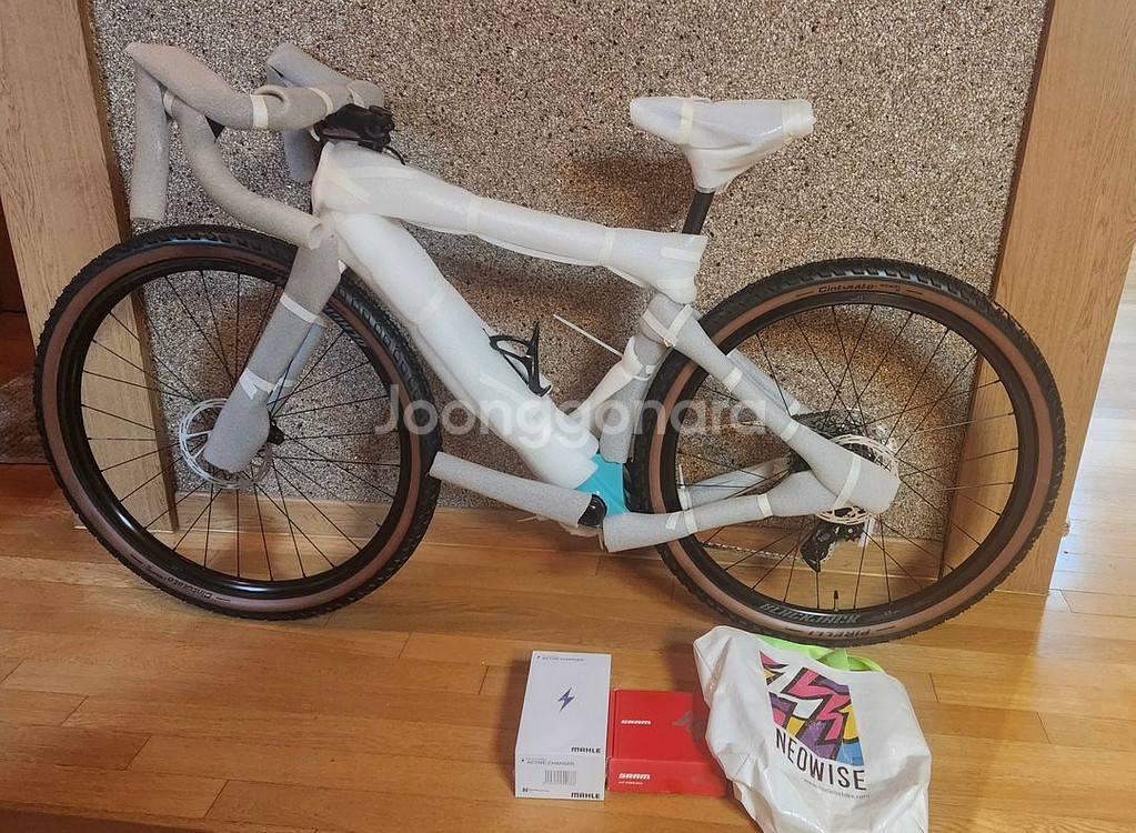 전기자전거 BMW EXPLORO GRAVEL ELEC--1