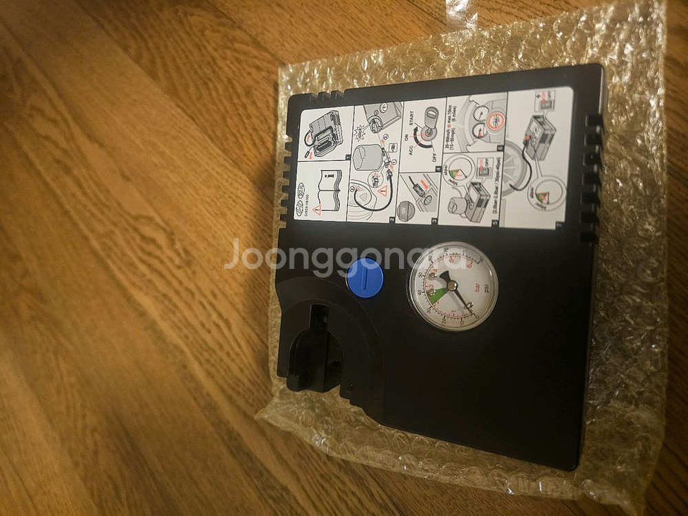 휴대용 자동차 콤프레셔 팝니다--0