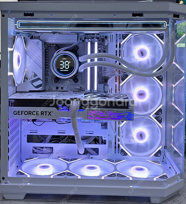 9800x3d, 5080 화이트 데스크탑 팔아요--2